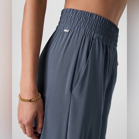 Vuori villa wide leg pants M Azure - Picture 6 of 11